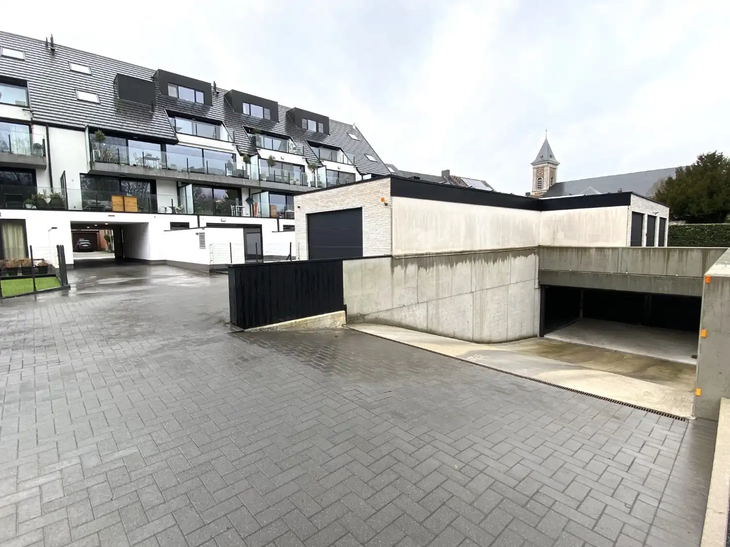 Recent, energiezuinig appartement met twee slaapkamers te huur nabij het centrum van Evergem foto 17