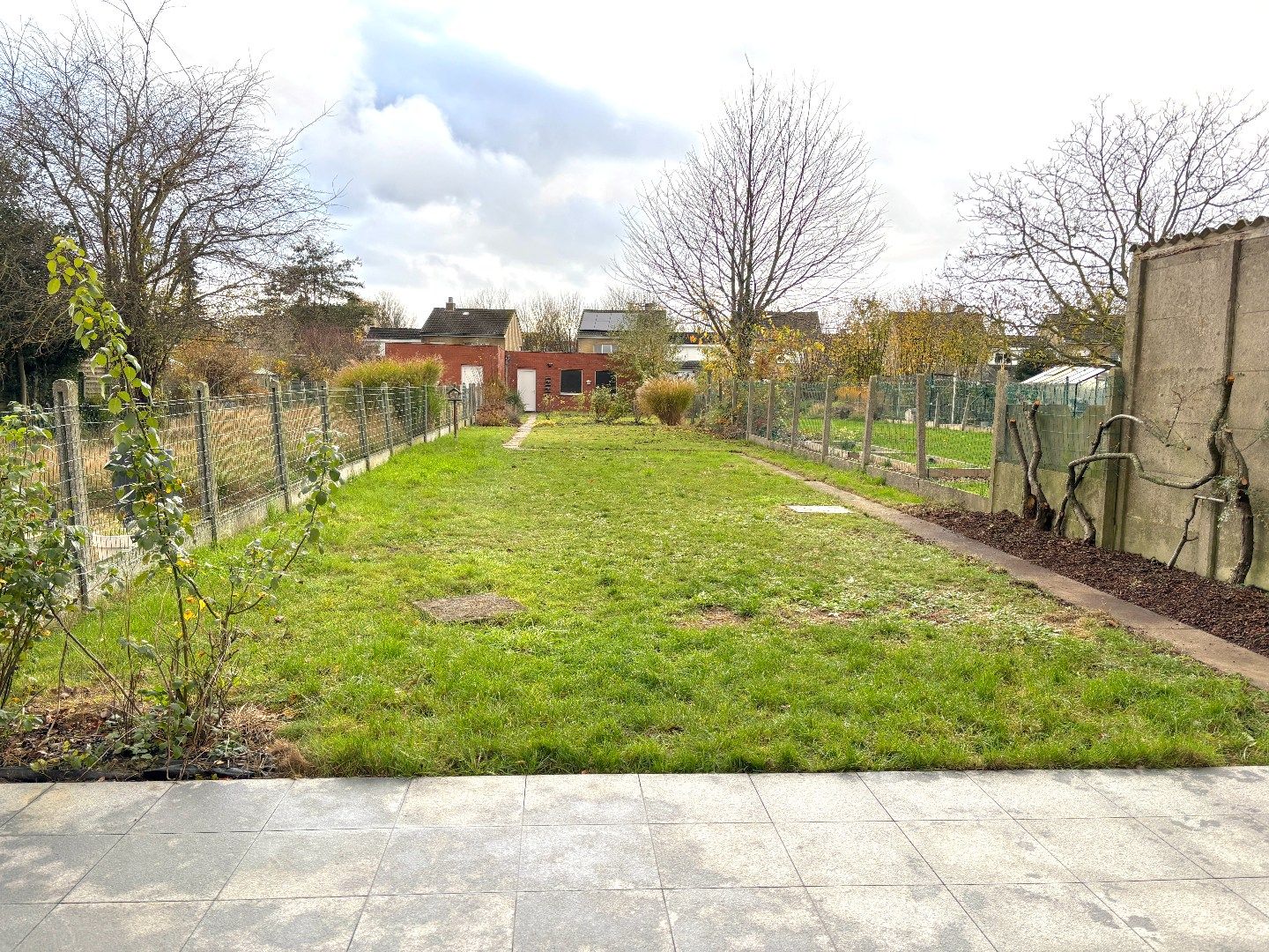 Ruime woning met tuin en garage! foto 13