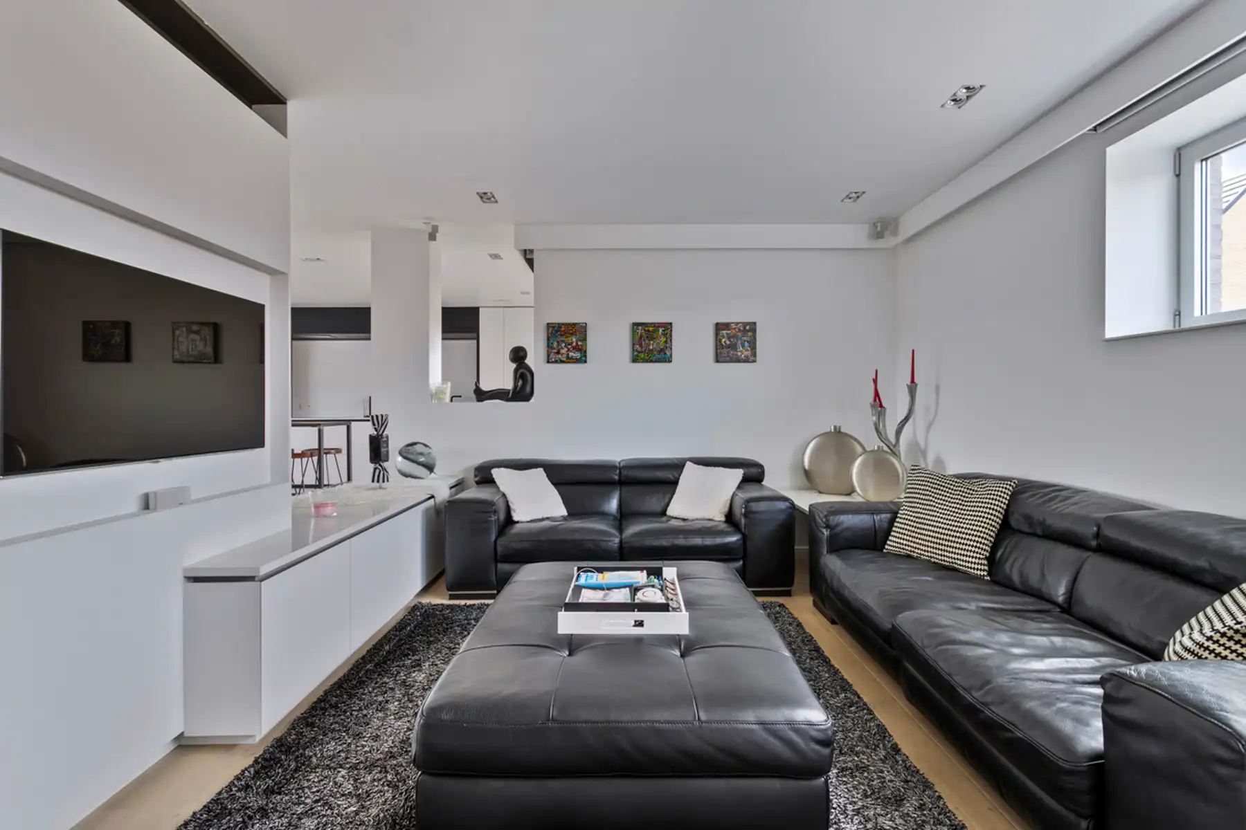 Woning met commerciële ruimte in het centrum van Aalter! foto 2