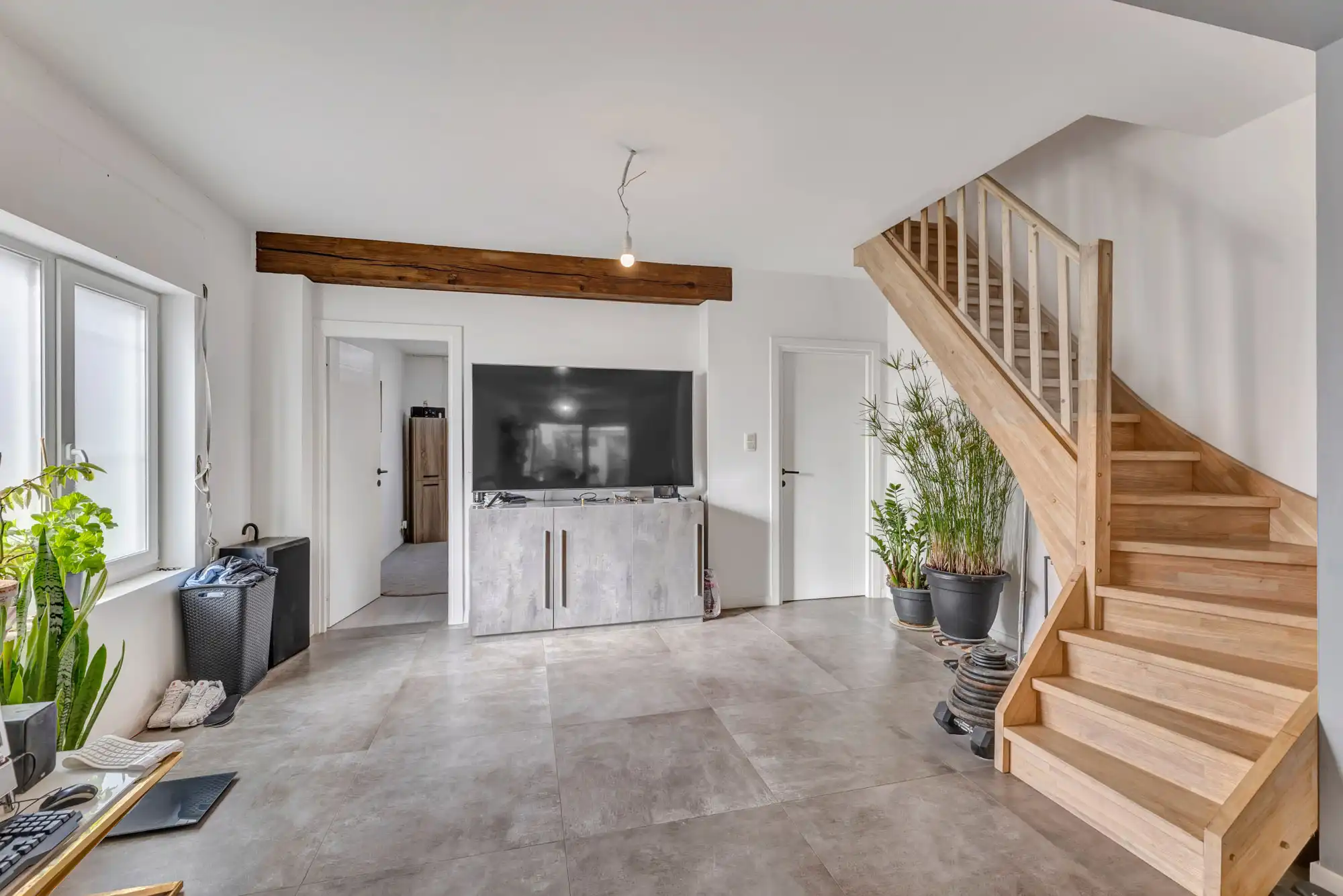 Instapklare gezinswoning met 4 slaapkamers en 2 badkamers foto 7