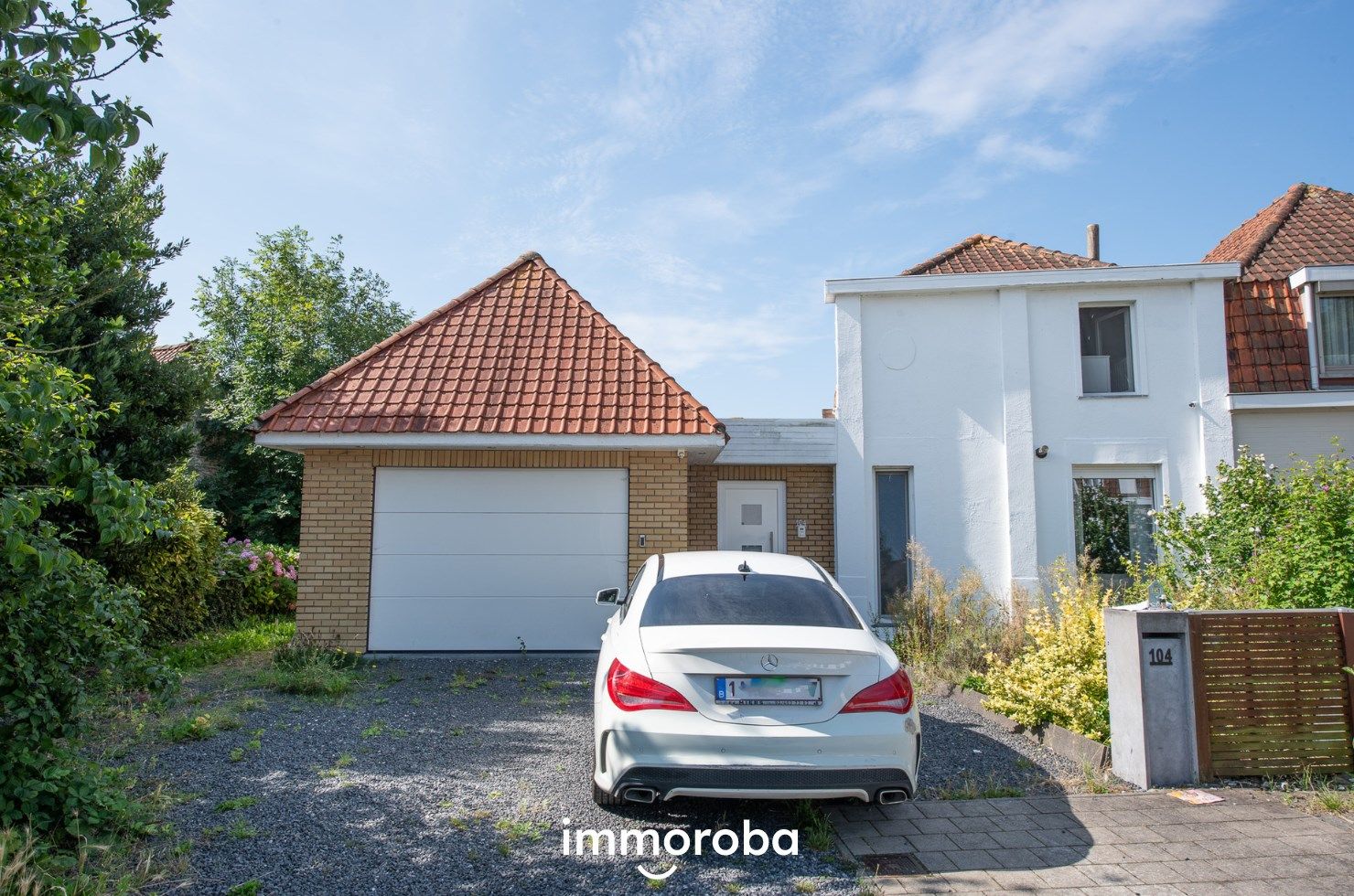 Zeer gunstig gelegen HOB op 644m² te koop te Harelbeke.  foto 1