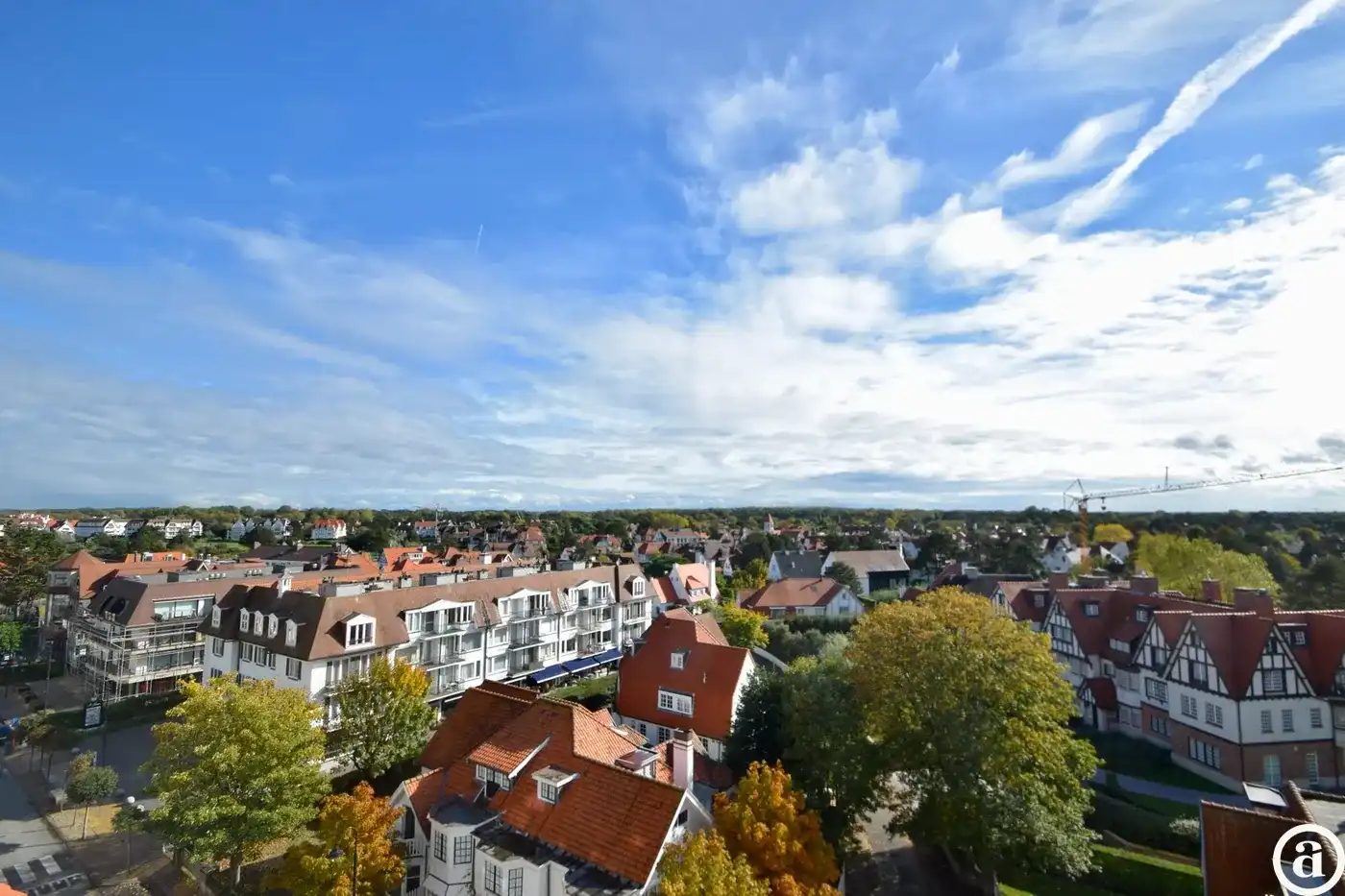 Nieuwbouwappartement gelegen in hartje het Zoute met een prachtig open zicht op de villa's. foto 2