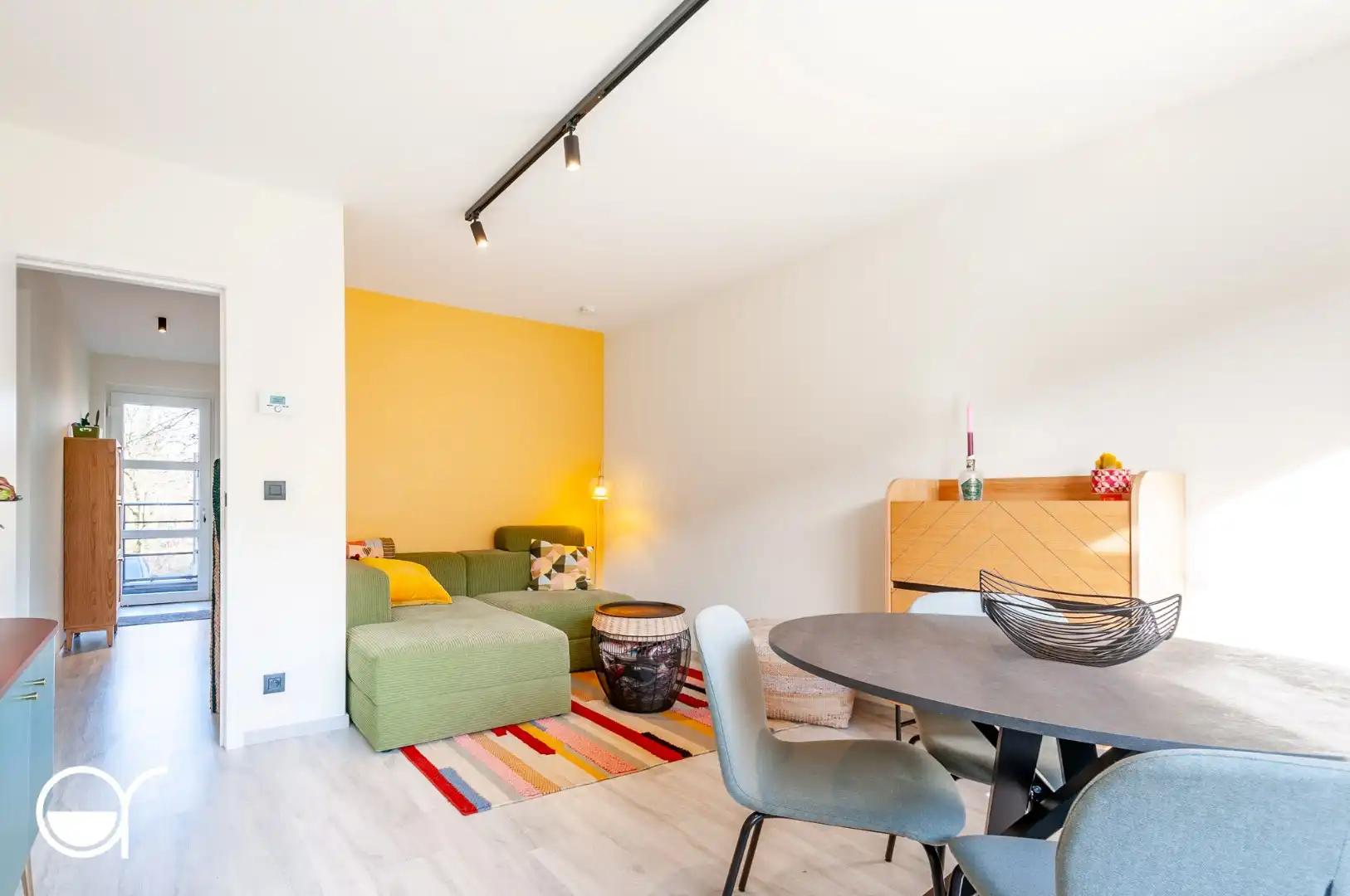 2 slaapkamer appartement met 2 terrassen in een rustige buurt. foto 4