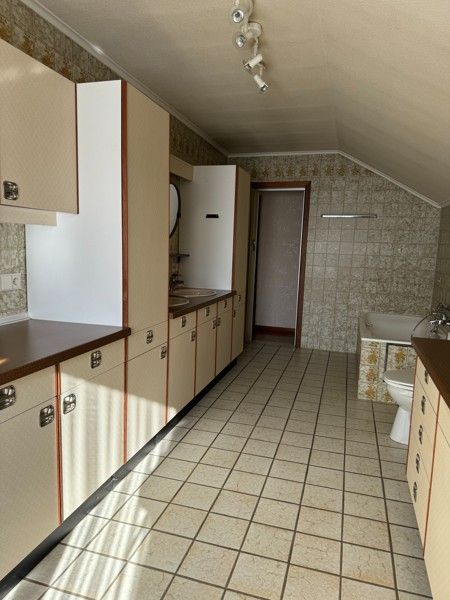 Vrijstaande woning met 5 slaapkamers. foto 74