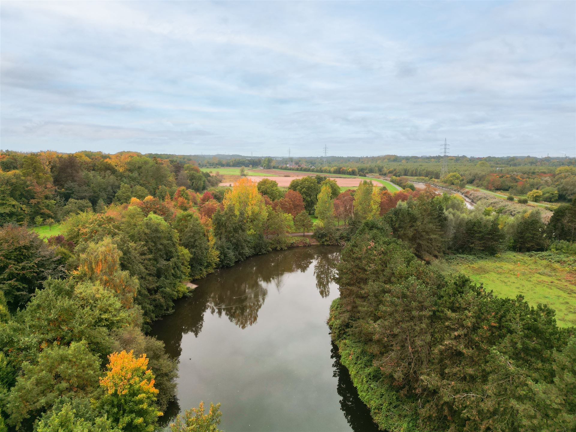 Te renoveren woning met tuin en garage nabij Gent! foto 4