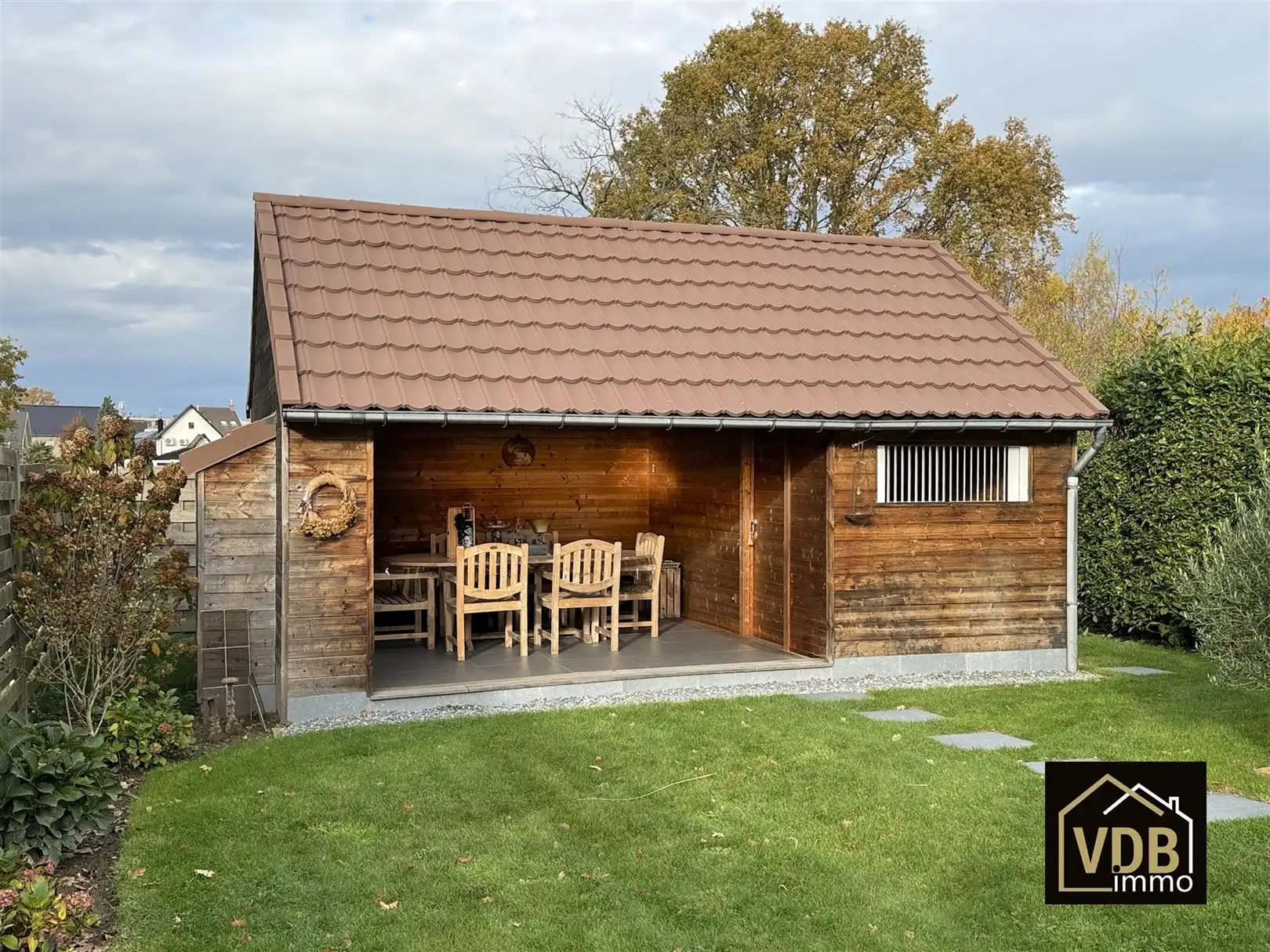 Instapklare halfopen bebouwing met 3 slaapkamers foto 26