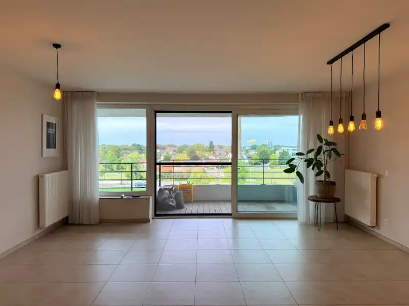 Mooi 2-slaapkamer appartement met prachtig uitzicht! foto 2