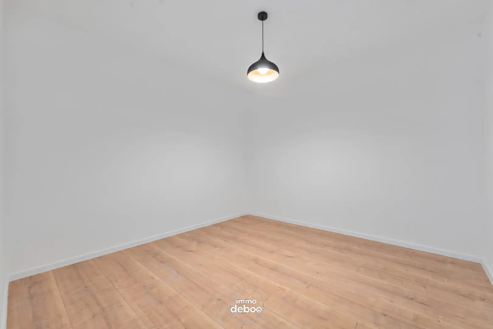 Instapklare bel-etagewoning van 260 m², volledig gerenoveerd in 2024, EPC B en zuidgerichte tuin nabij centrum en zee foto 28