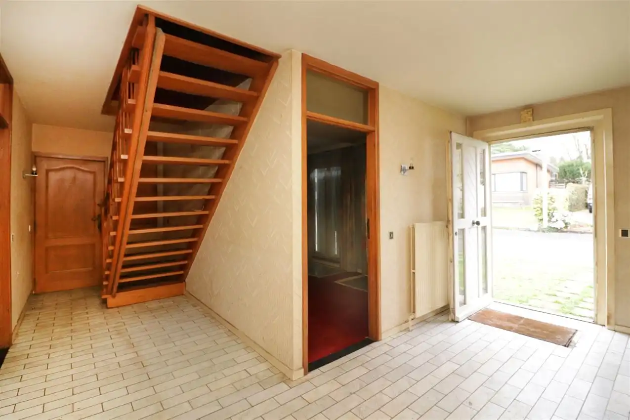 karaktervol, geliefde ligging, 6 slpk, te renoveren foto 8