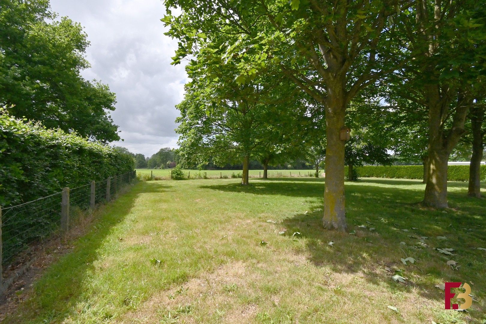Gezellige bungalow met grote tuin in Petegem-aan-de-Leie (Deinze) foto 15