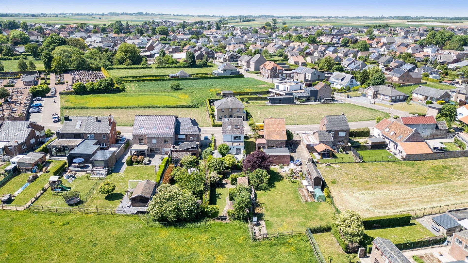 Volledig gerenoveerde, instapklare woning vlakbij Maastricht foto 4