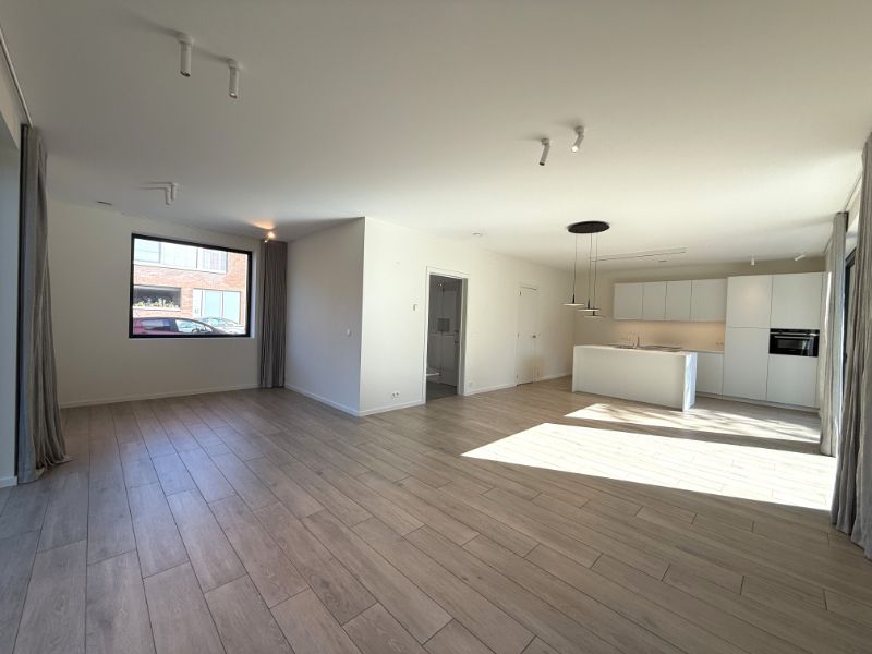 Zeer ruime, energiezuinige nieuwbouwwoning met tuin – gelegen aan de Rozenbroeken foto 6