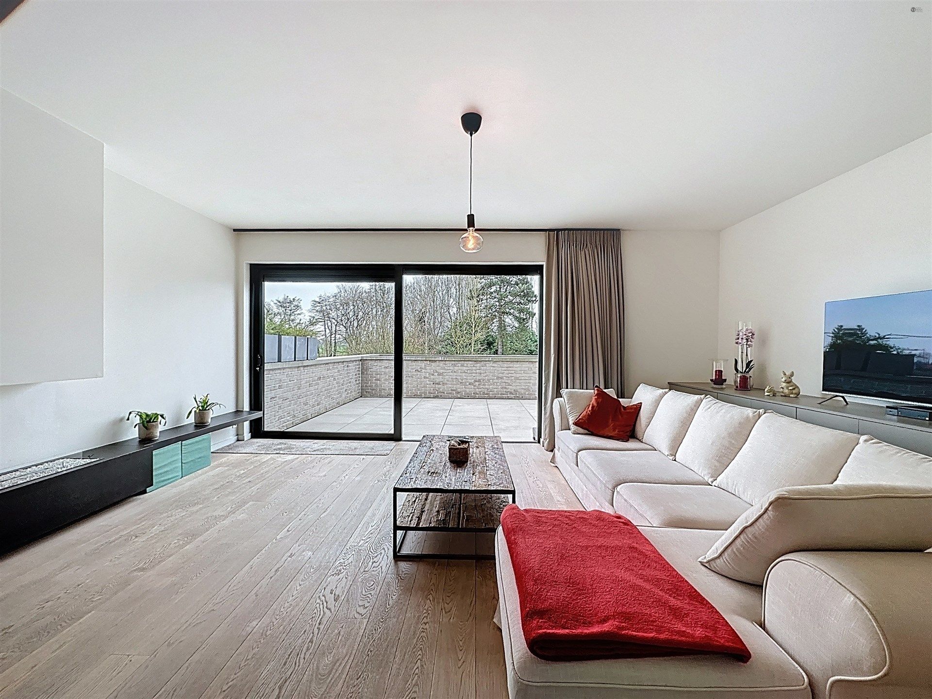 Prachtig duplex appartement (207m²) met 3 slaapkamers, 2 badkamers en zuid-gericht terras.  foto 2