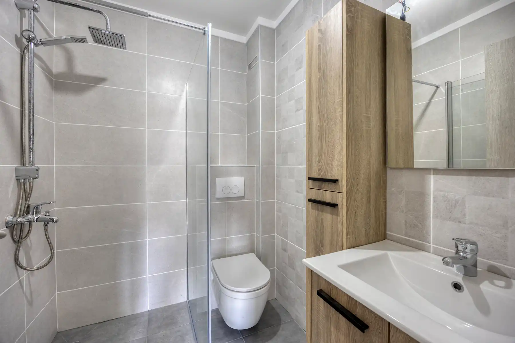 Nieuwbouw triplex met 4 slaap- en badkamers, tuin en parking foto 16