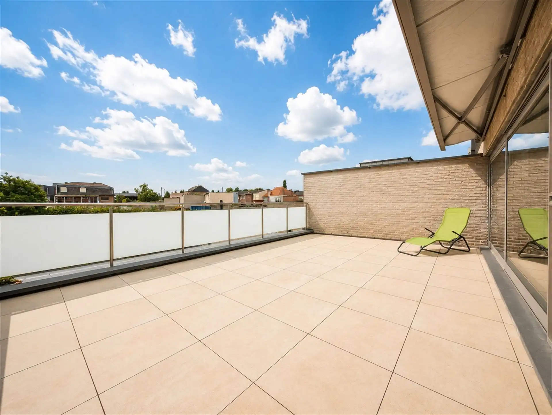 Ruim duplexappartement van 121 m² met 2 terrassen in Riemst foto 8