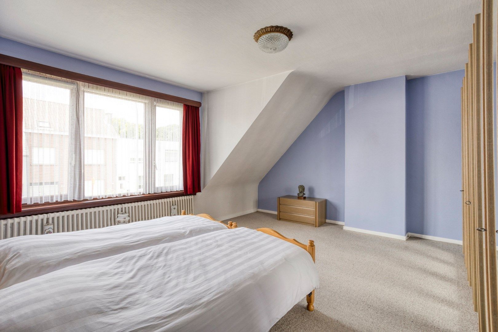 Charmante woning van 256 m2 met 4 slaapkamers te Wommelgem!  foto 18