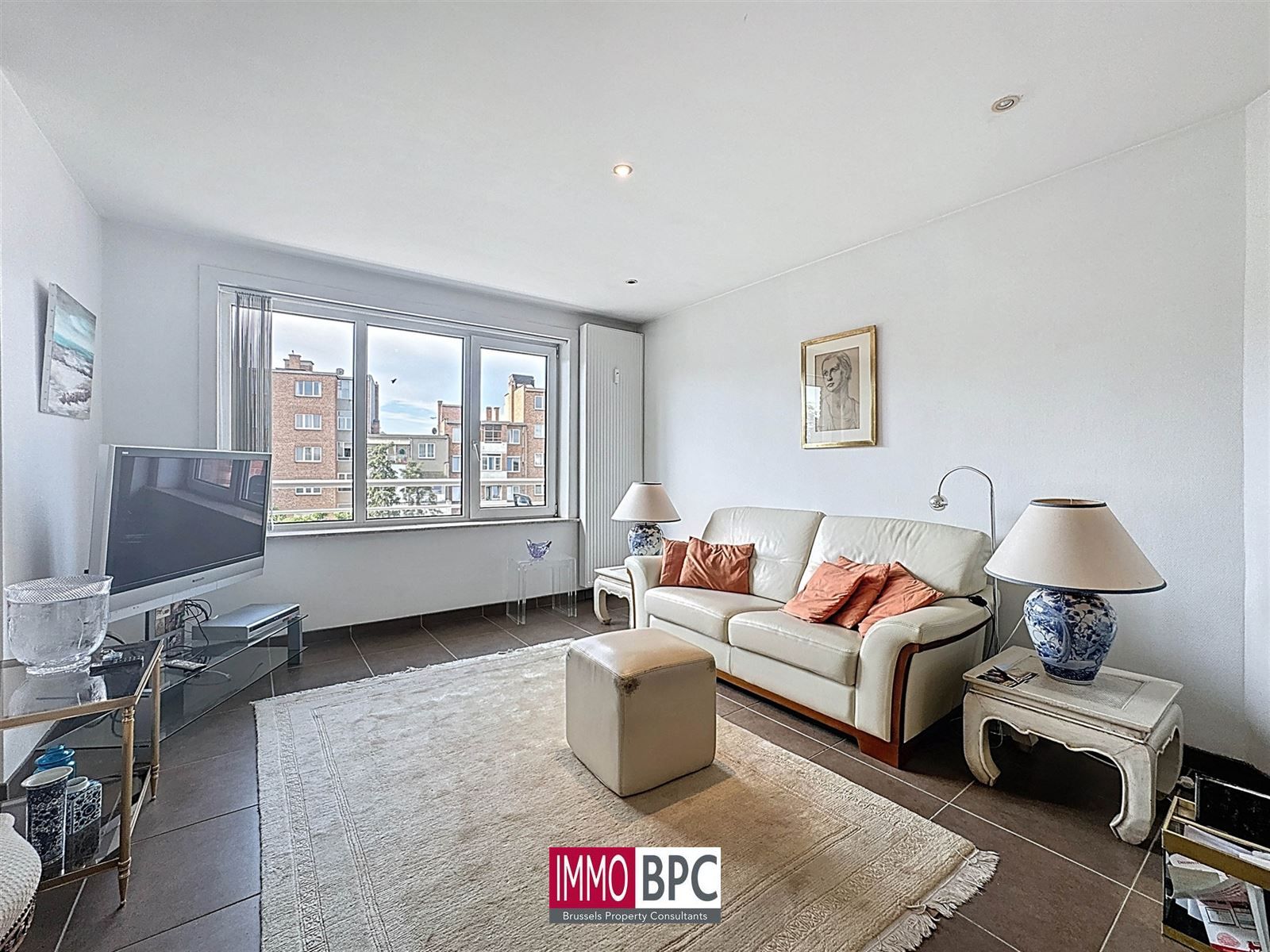 Appartement foto {{pictureIndex}}