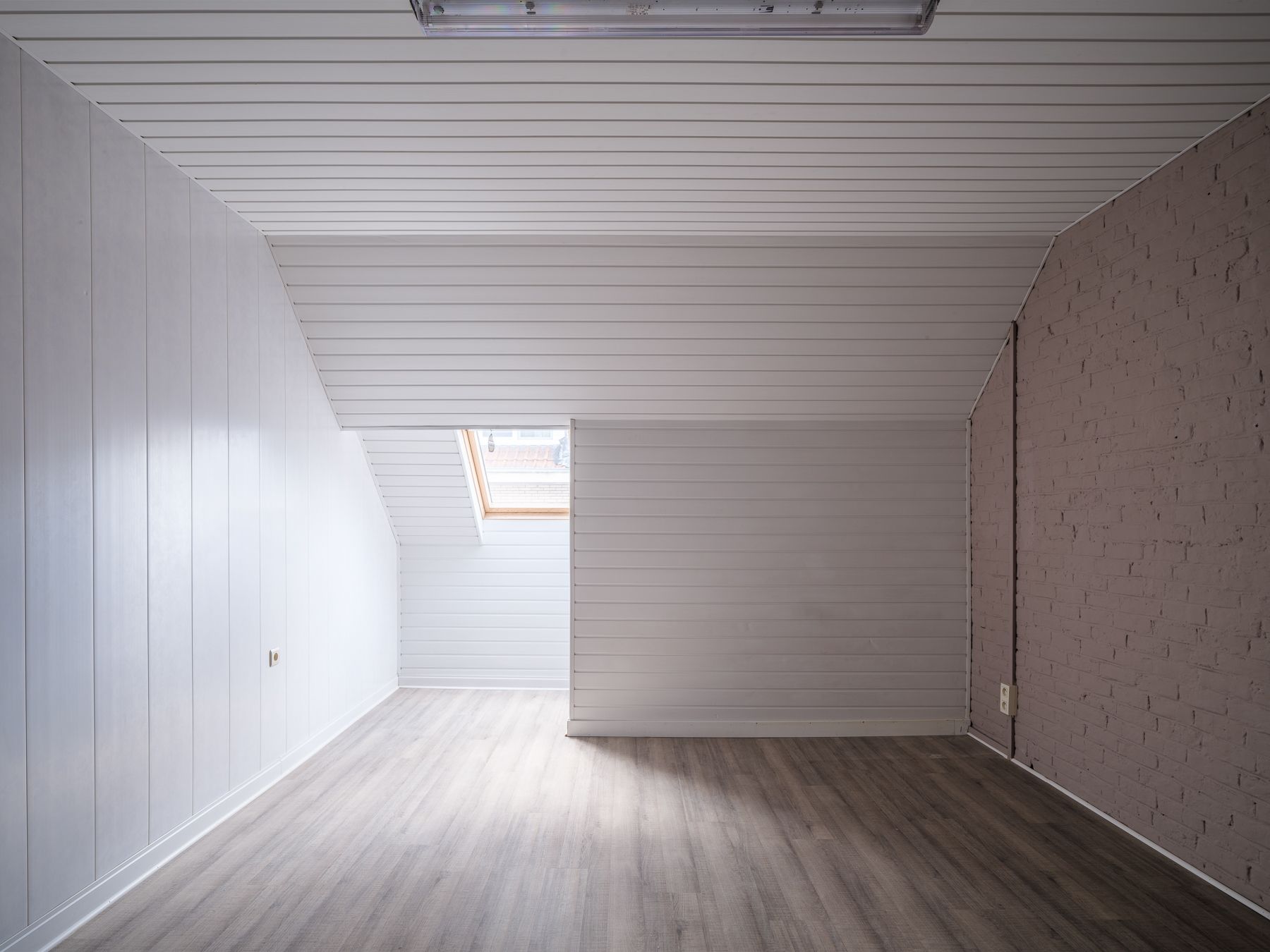 Instapklare woning met zonnig terras nabij het Keizerpark foto 13
