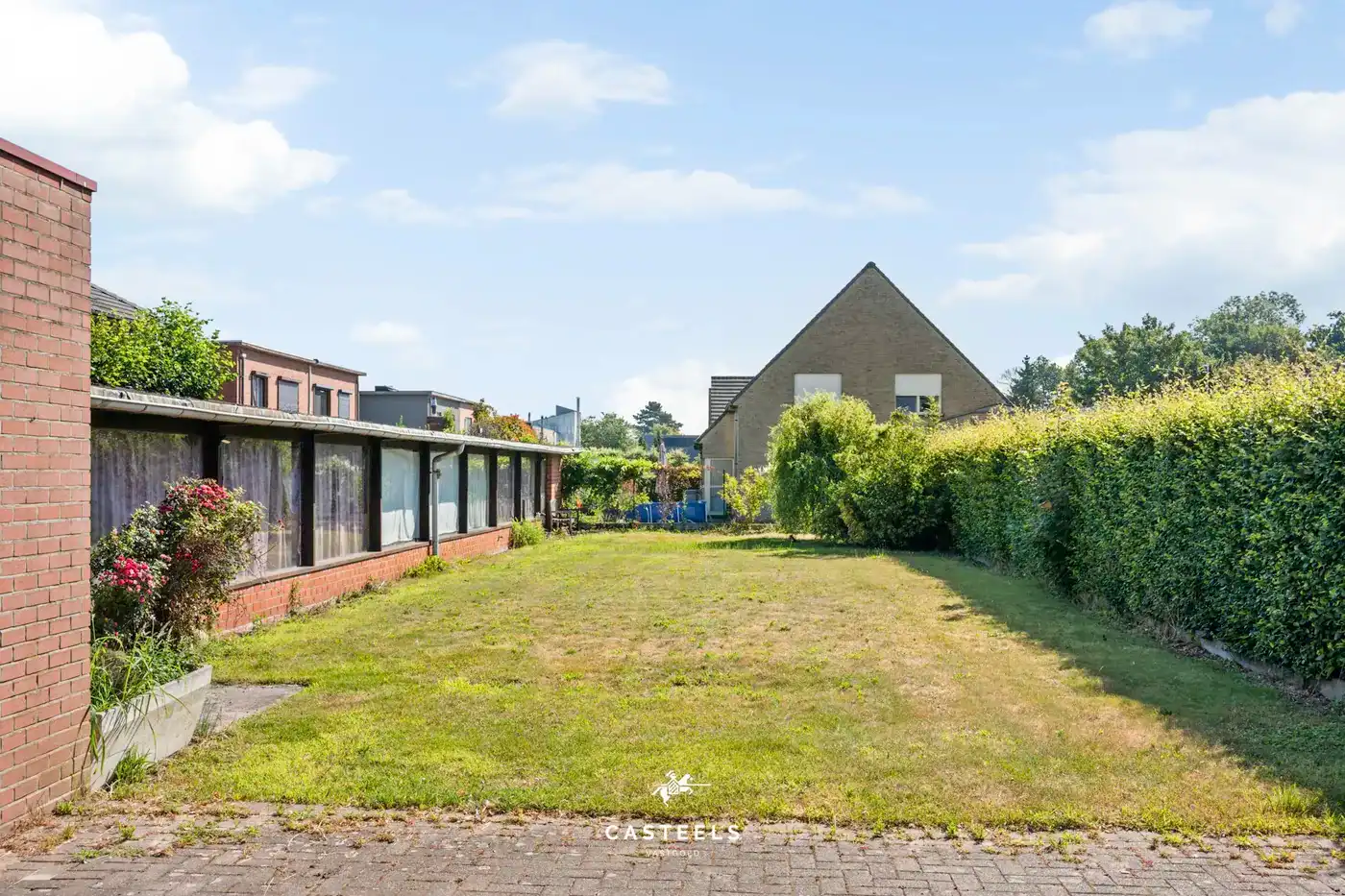 Woning met ruim werkatelier op 1.009 m² in centrum Lochristi foto 28