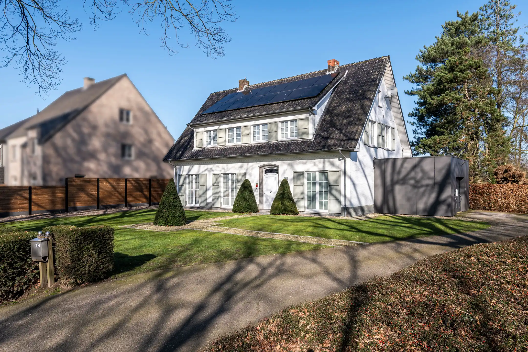 Charmante gerenoveerde villa op perceel van 1.389 m² foto 32