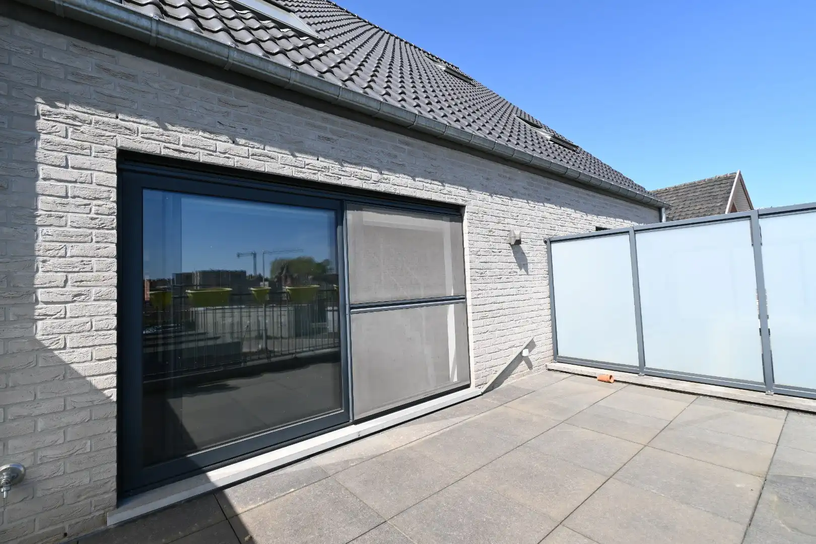 Knap ingericht ruim duplex-appartement met 3 slaapkamers te  Bilzen - Merem + autostandplaats foto 17