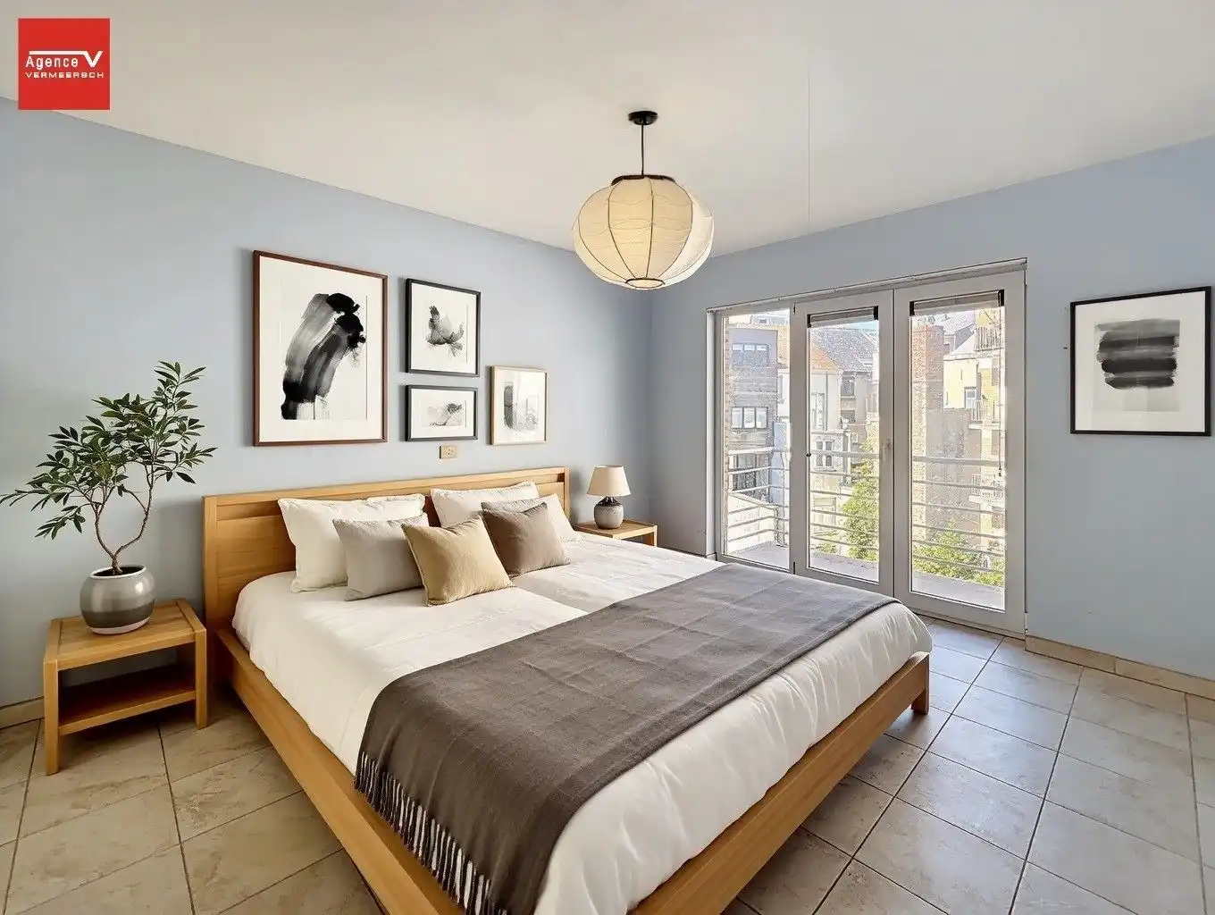 Ruim leefappartement gesitueerd op gunstige locatie tussen Leopold I-plein en Casino Kursaal van Oostende.  foto 3