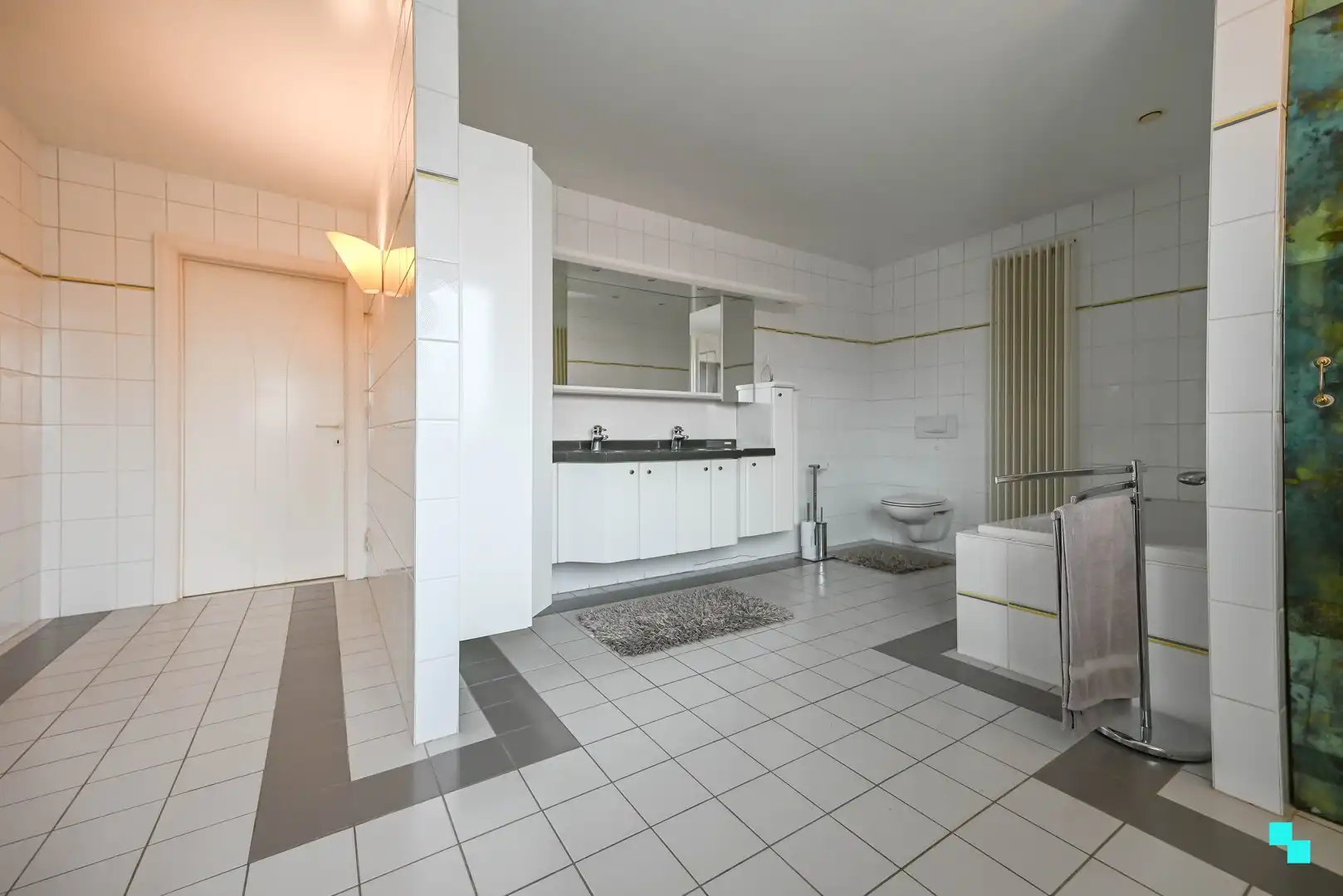 Bijzonder ruime handelswoning in centrum Lendelede foto 12