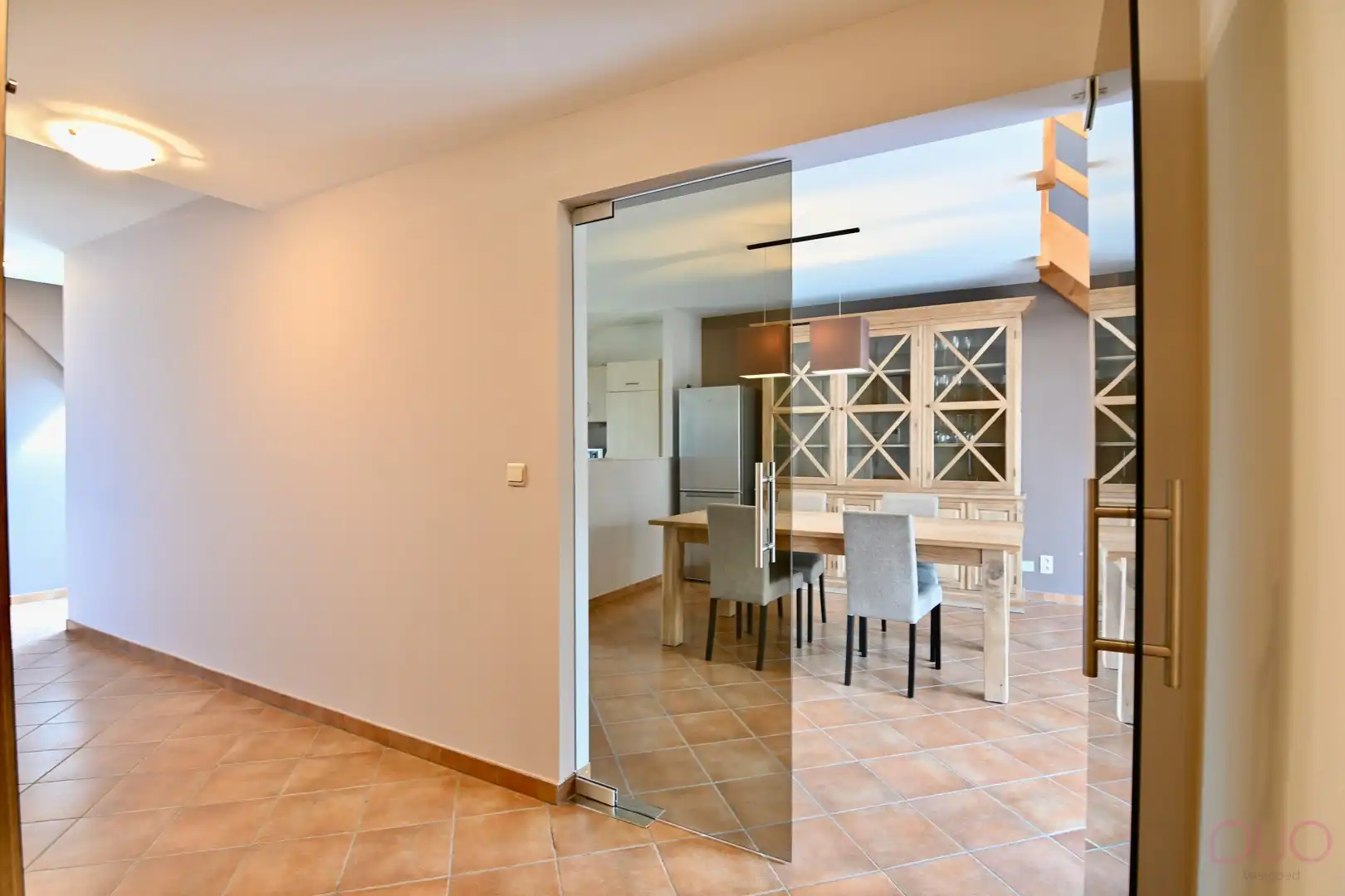 Instapklaar duplex appartement met terras en garagebox op toplocatie in Sint-Truiden foto 13