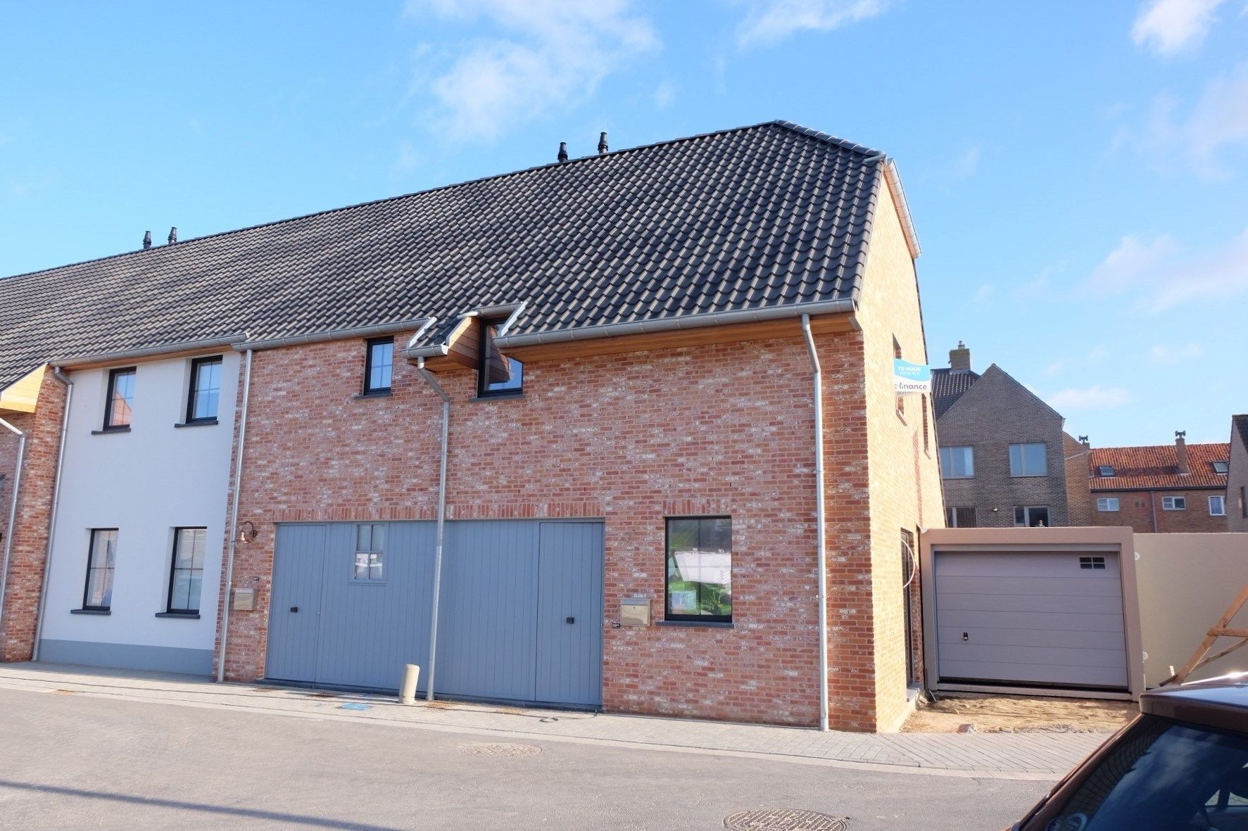 Halfopen nieuwbouwwoning gelegen nabij de Spuikom te Bredene! foto {{pictureIndex}}