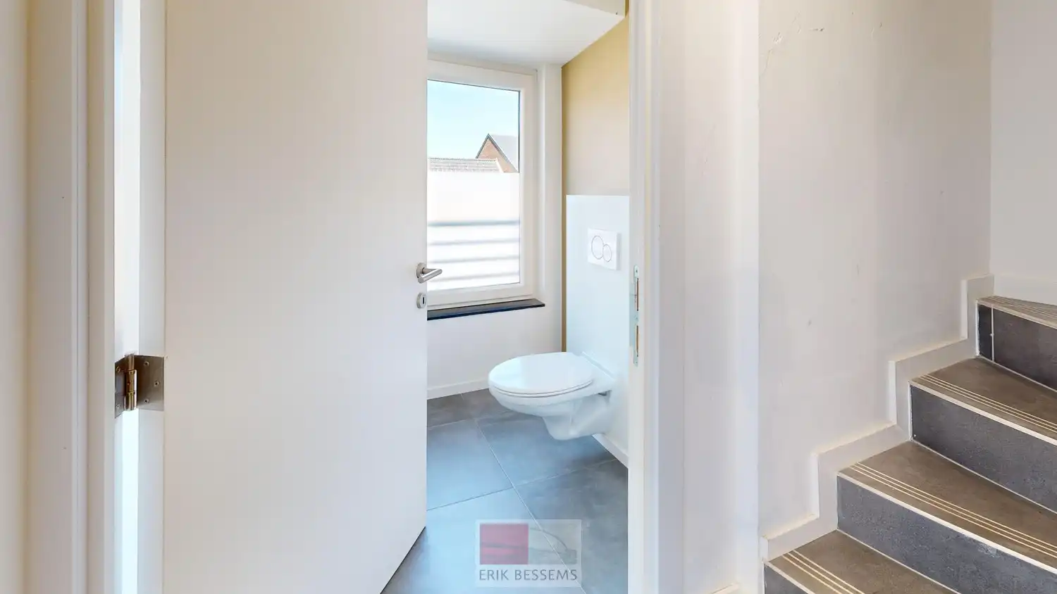 Ruim duplex appartement (gelegen op 1ste en 2de verdieping) van circa 81 m² te huur met 2 slaapkamers. foto 3