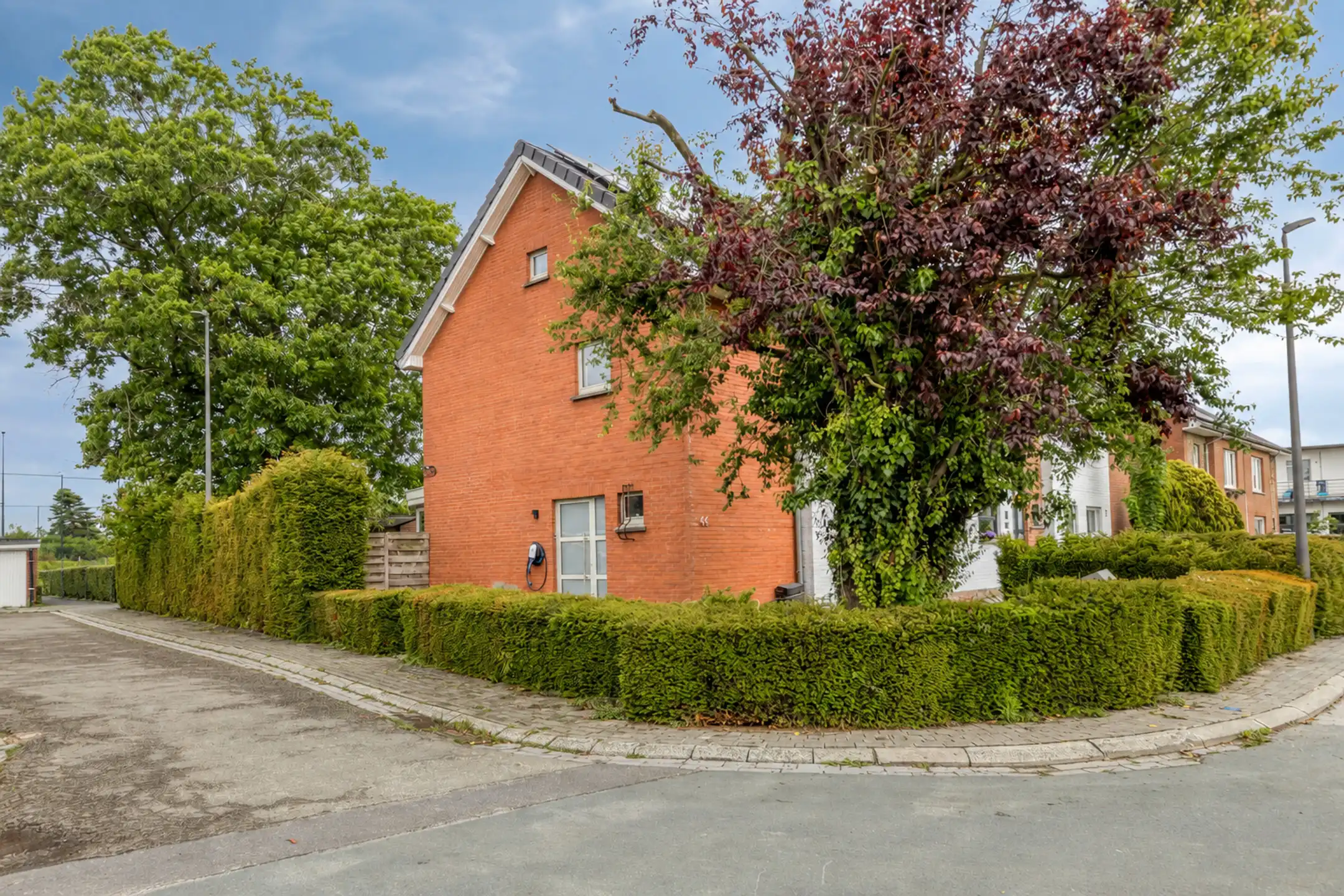 Ruime en energiezuinige woning, 4 slaapkamers op toplocatie foto {{pictureIndex}}