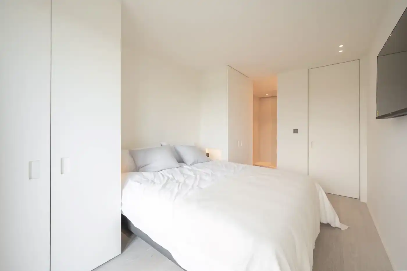 Prachtig gerenoveerd appartement op de Wandeldijk foto 13
