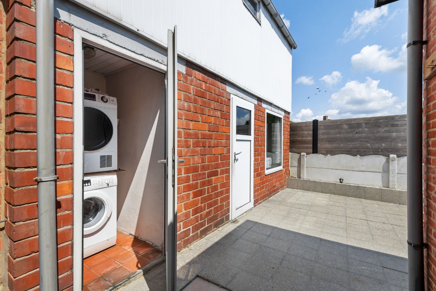 Keurig gerenoveerde woning met 3 slpk. en tof stadstuintje foto 27