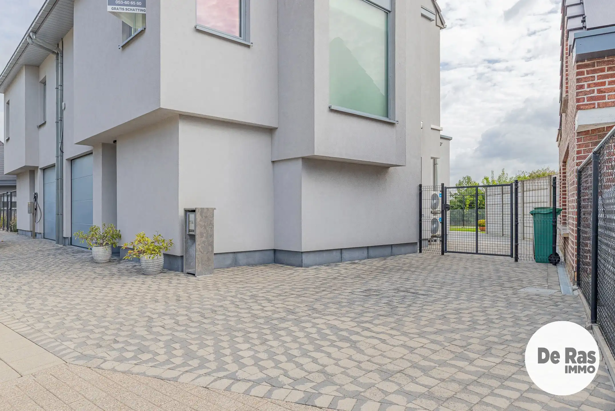Hofstade- Mooie instapklare woning voorzien van alle comfort foto 3