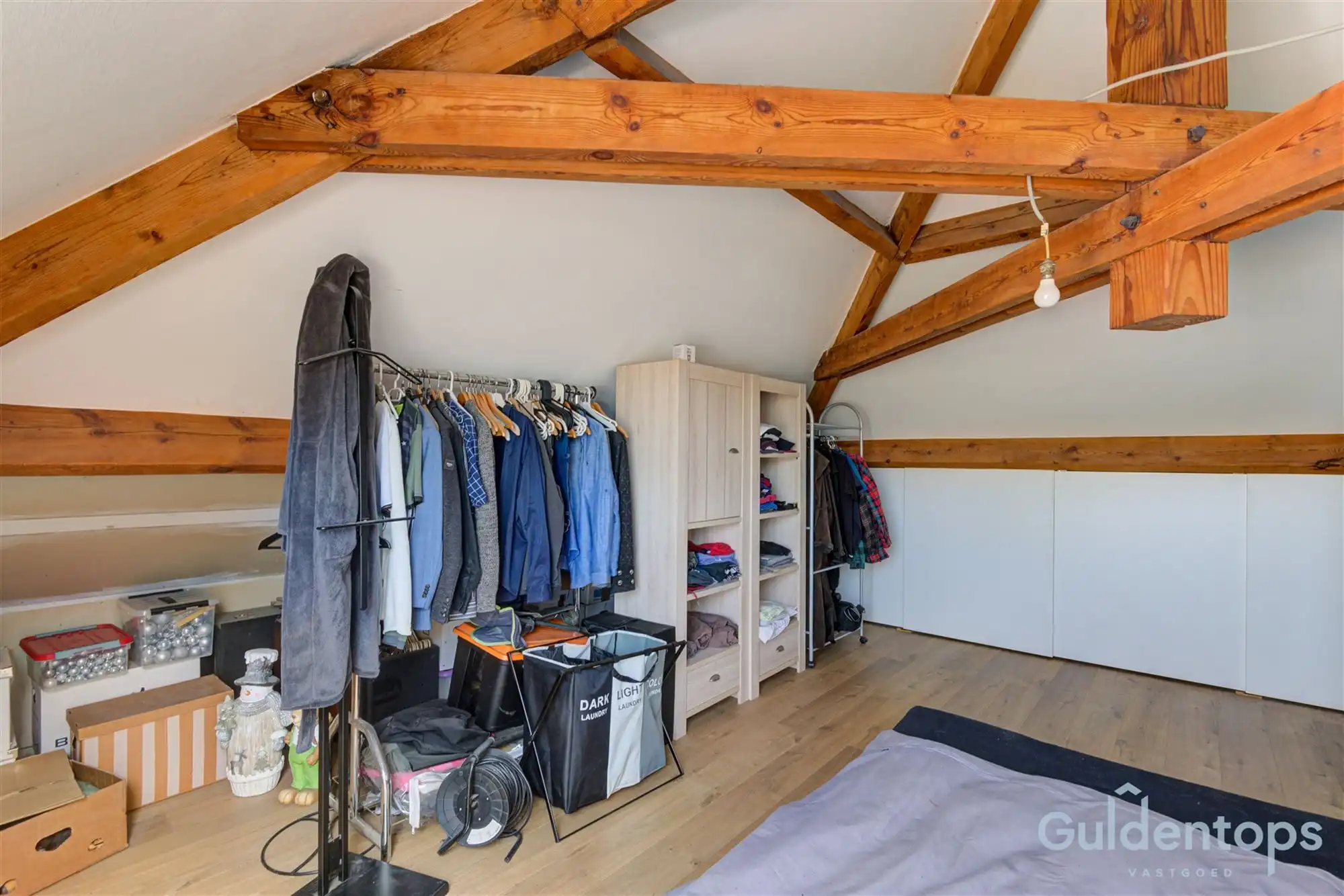 Vrijstaande woning met atelier op perceel van 1776m2 foto 7