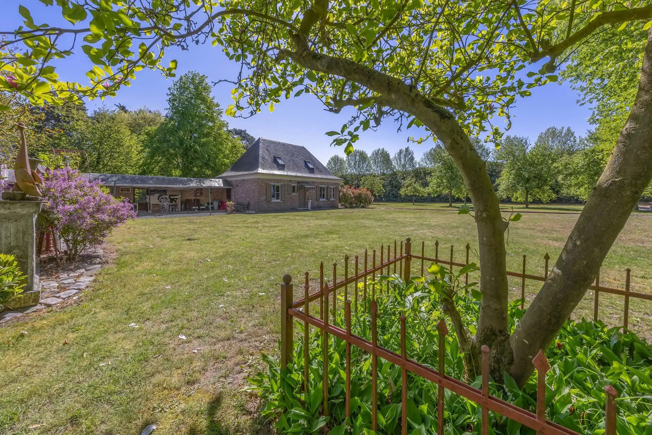 Karaktervolle villa op ruim perceel foto 14