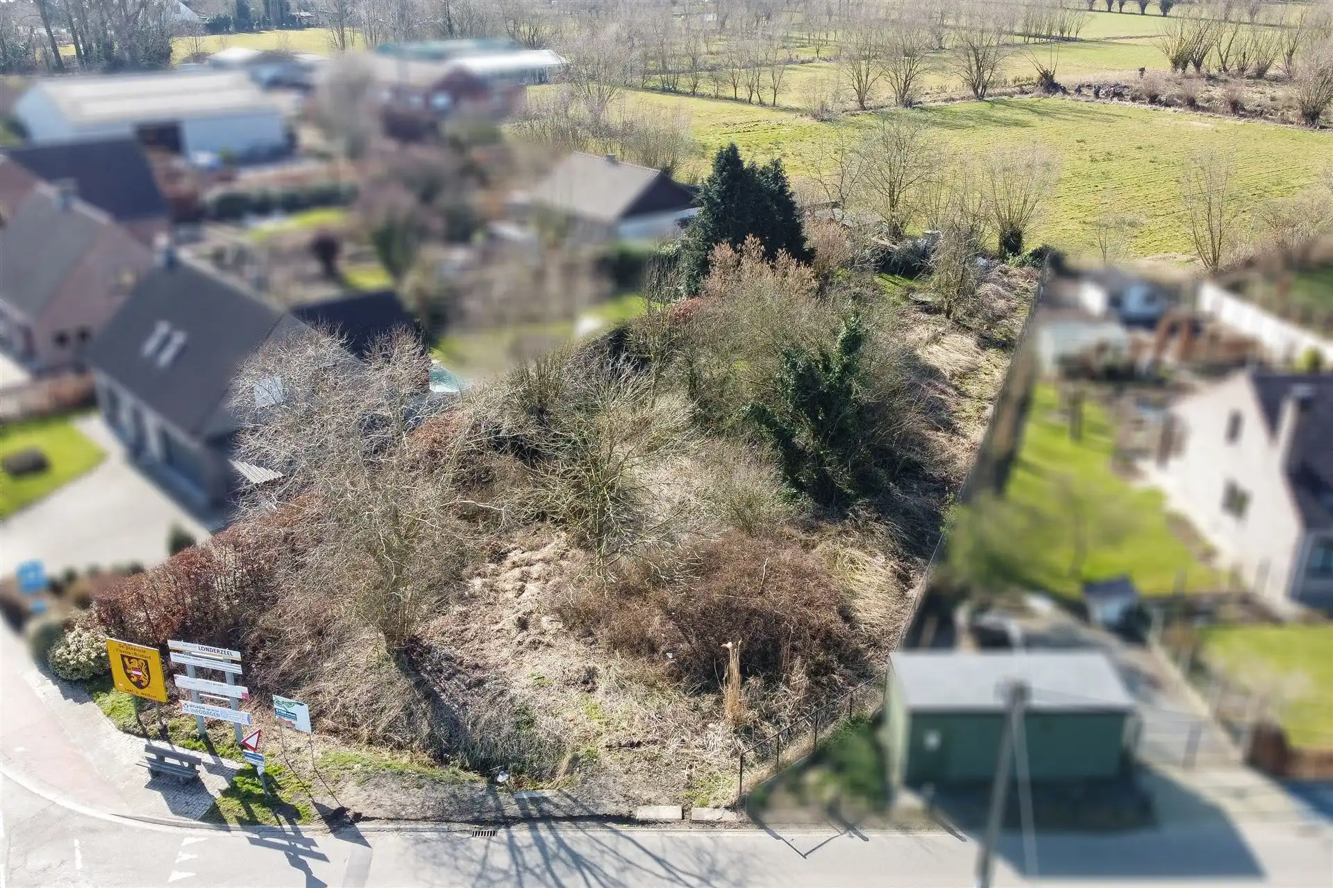 Gunstig gelegen bouwgrond voor een open bebouwing.  foto 3