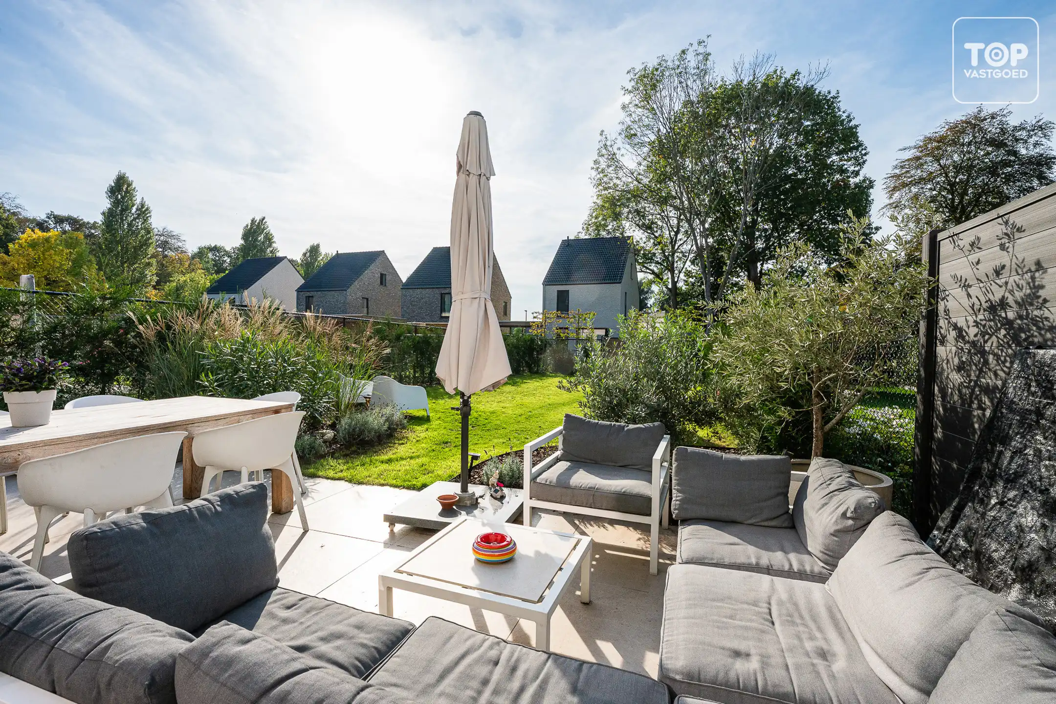 Nieuwbouwwoning met 4 slaapkamers, tuin en carport  foto 12