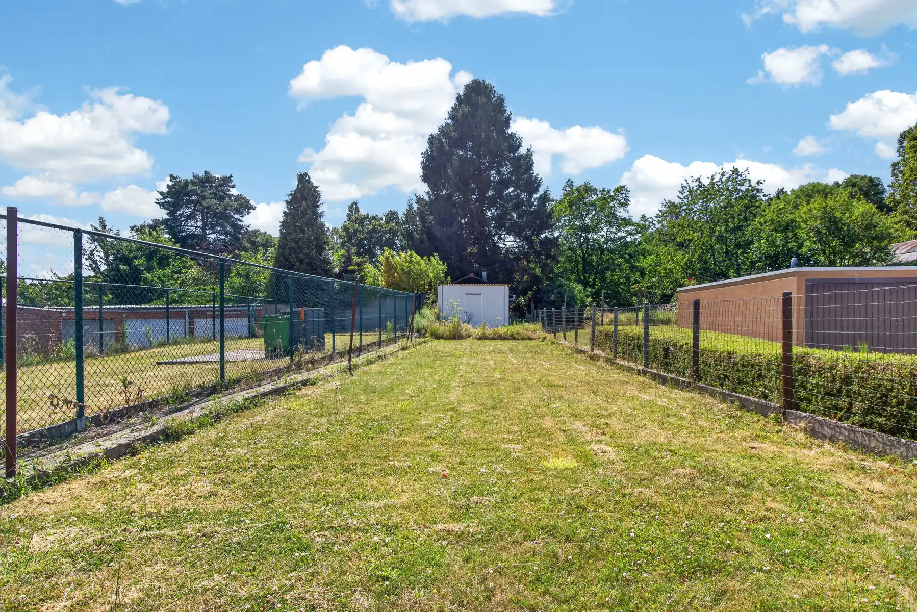 2 HUIZEN - GARAGEBOX - TUIN - TERRAS - BOS - CENTRAAL foto 17