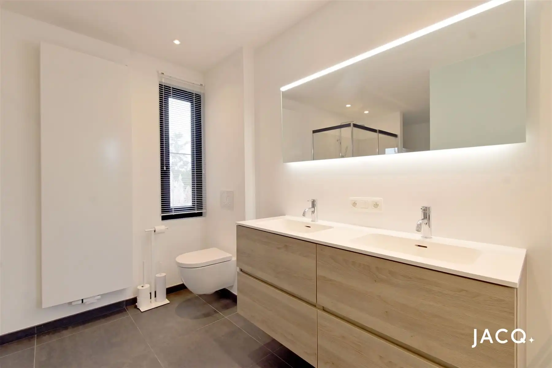 Charmante villa met 4 à 5 slpk's op een perceel van 1592m²! foto 16