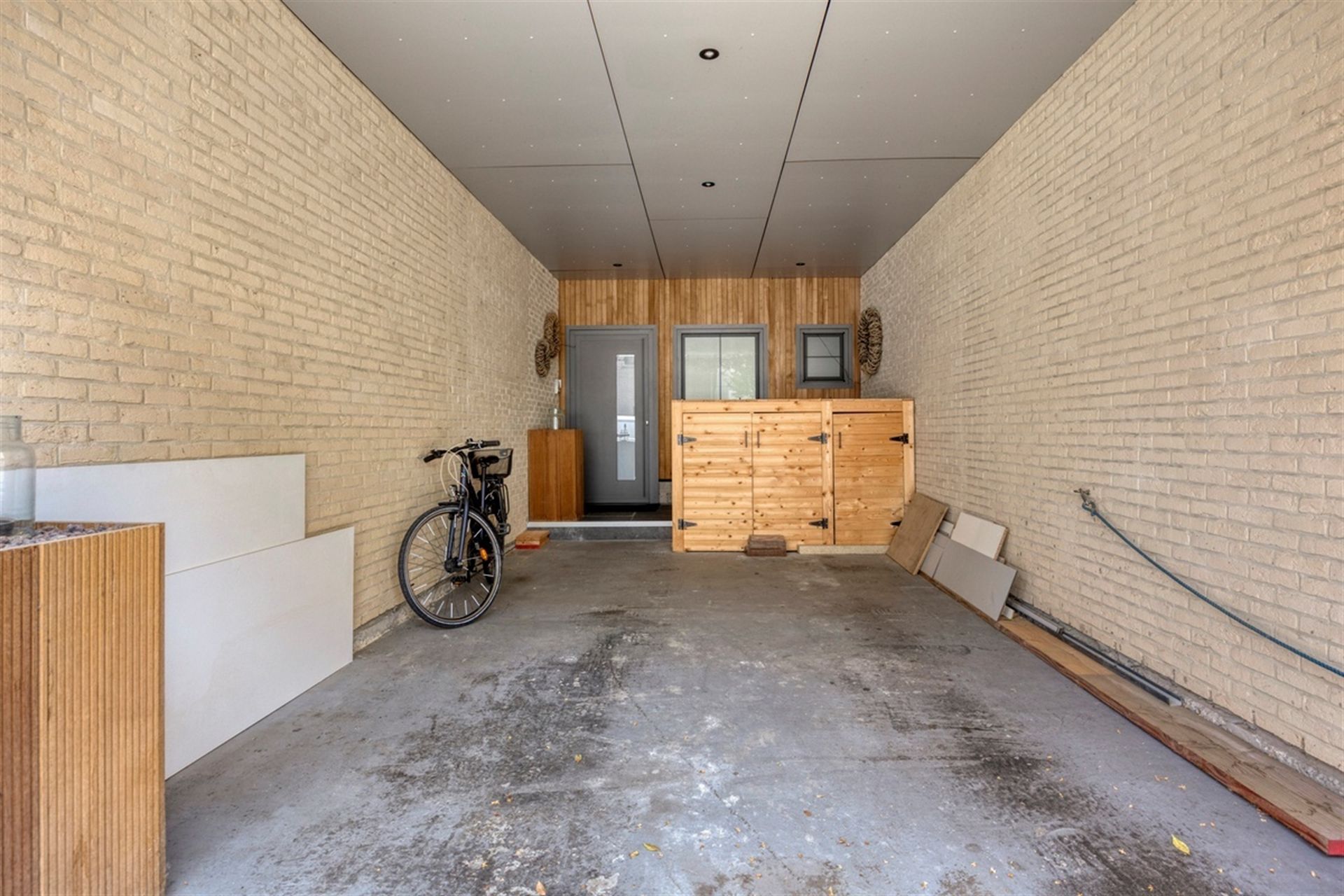Instapklare woning met prachtige tuin foto 4