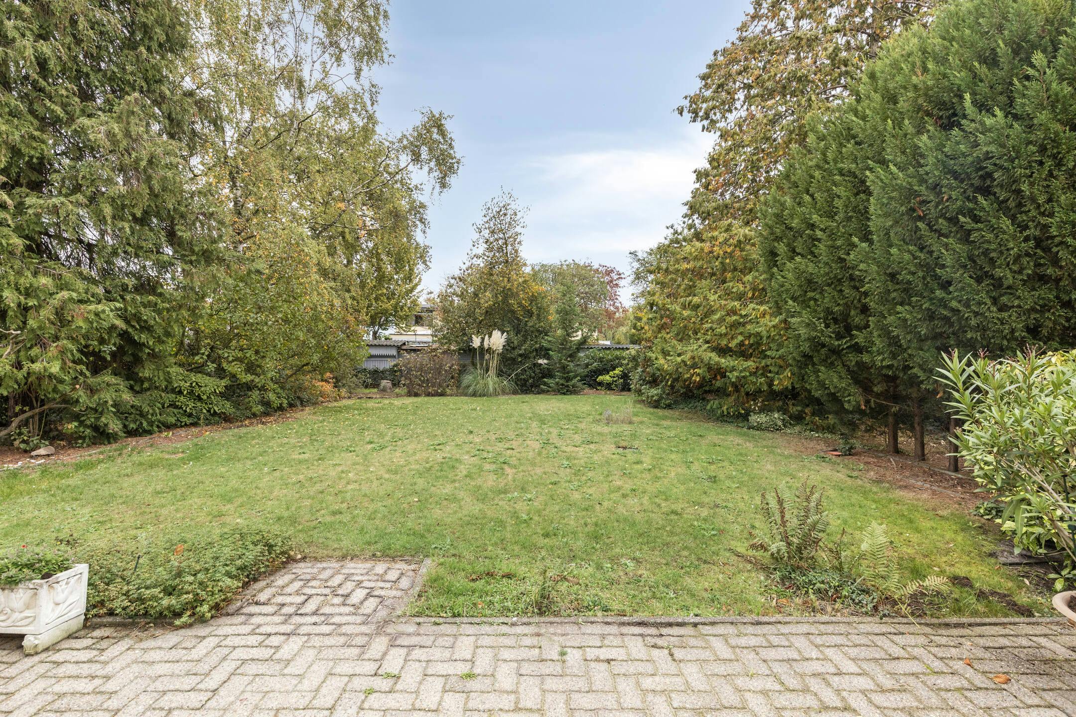 Halfopen woning met 4 slpk en mooie tuin te koop in Kapellen foto 21