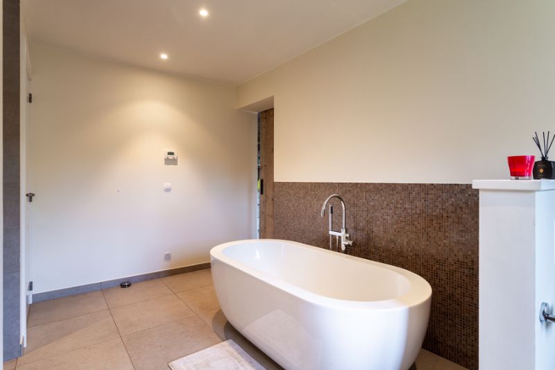 Luxueus afgewerkte villa met een zee van ruimte + bijgebouw , toplocatie! foto 31