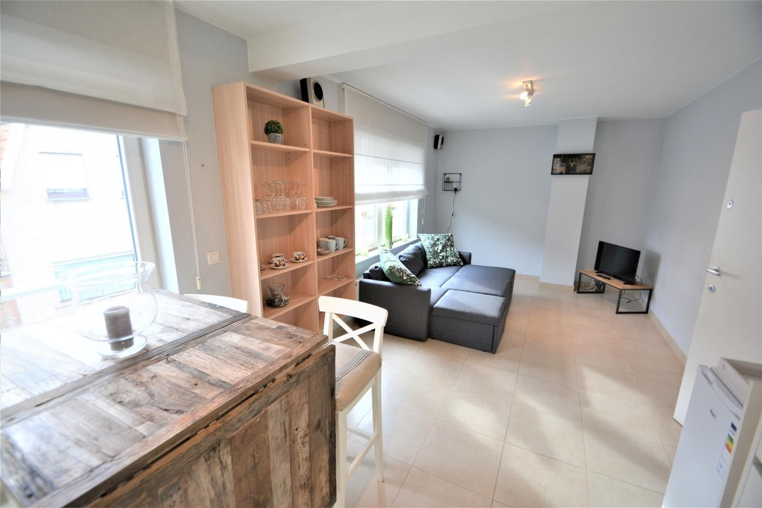 Ruime kangoeroewoning met tuin, terras en garage in Knokke, bouwjaar 1963, 3 slaapkamers, EPC-waarde 183.00, 2 badkamers, perceeloppervlakte 125.00, bewoonbare  foto 9