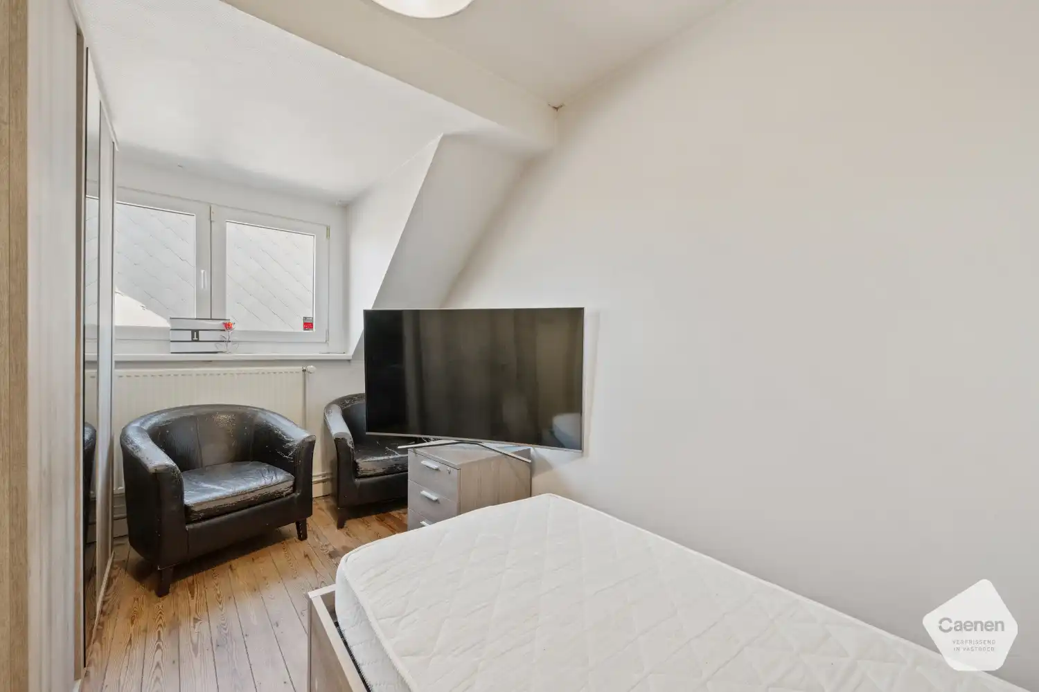 Bel-étage woning met zicht op de vaart foto 13