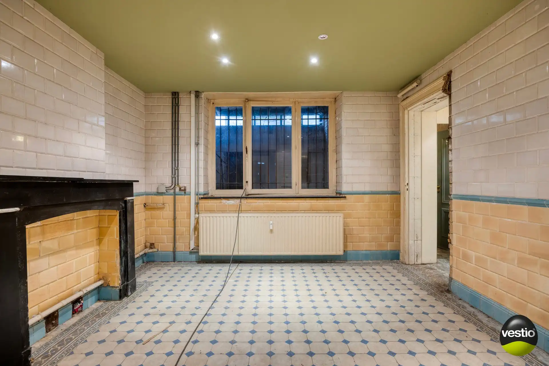 Charmante herenwoning/handelspand aan het Leopoldplein. foto 18