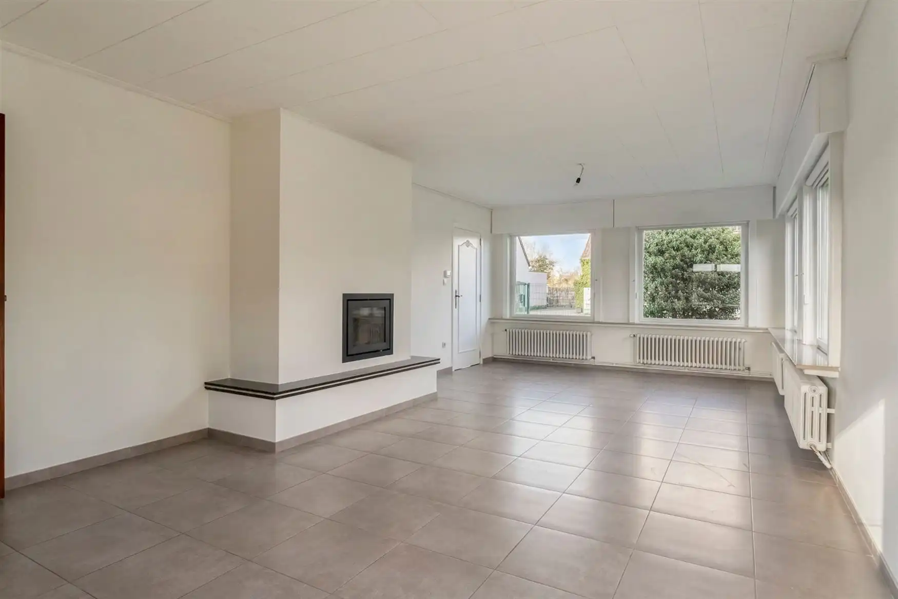 Woning gelegen in rustige, residentiële wijk foto 4