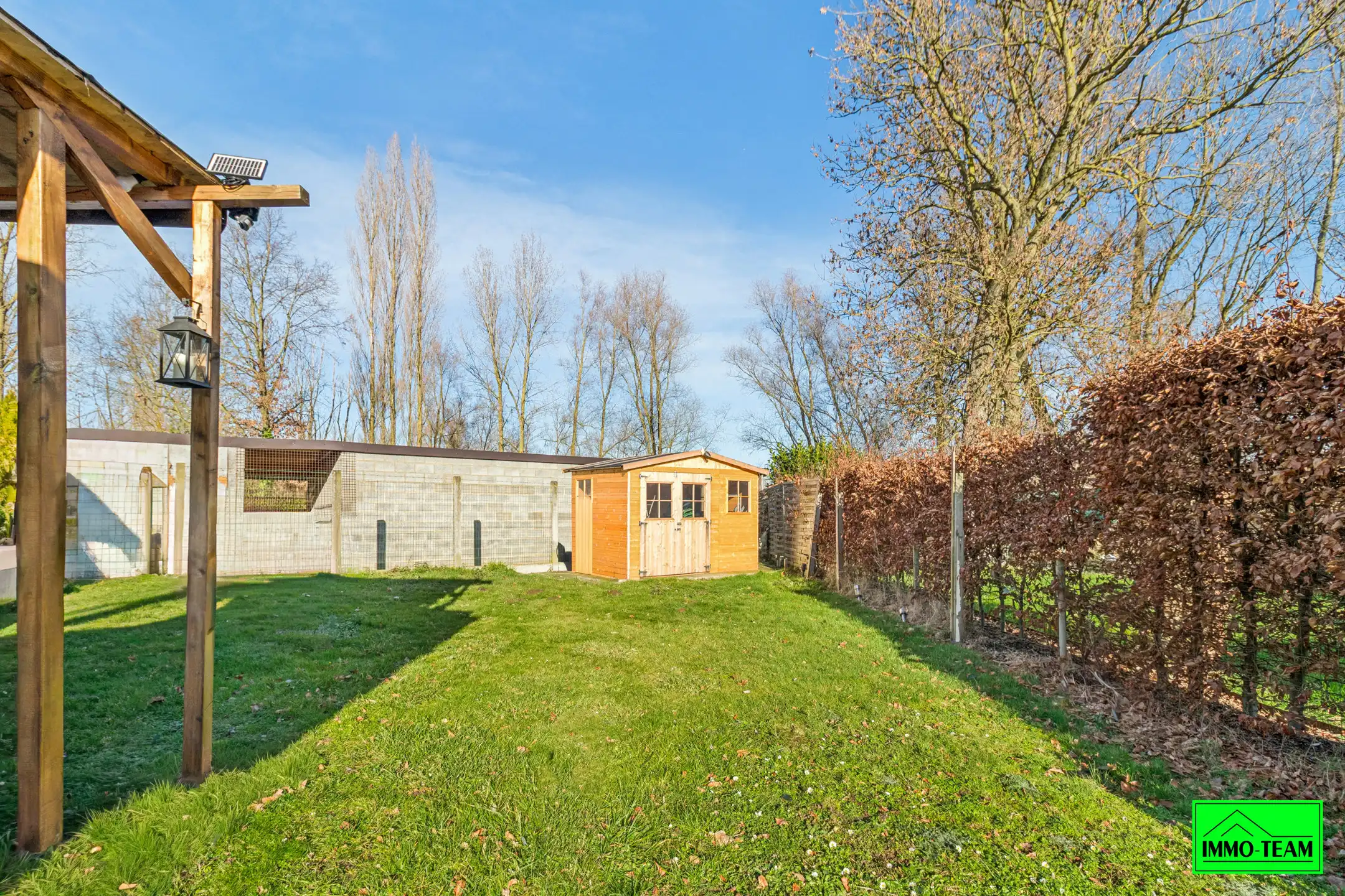 Ruime 3-gevelwoning met 4 slaapkamers en tuin foto 24