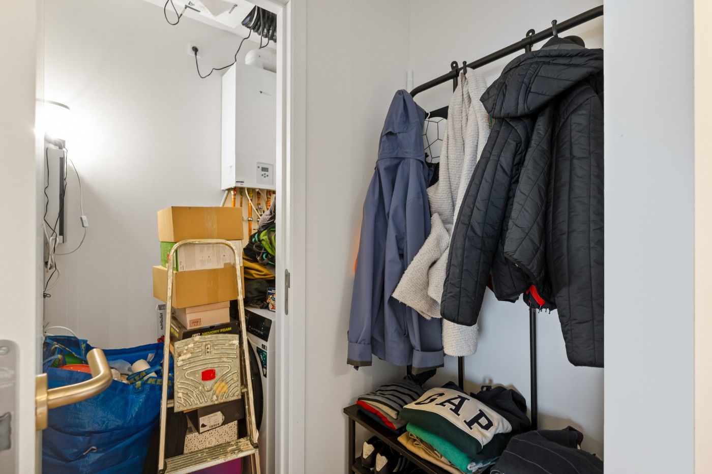 Instapklaar app. op 2e verd. met 1 slpk., terras, kelderberging en autostaanplaats. foto 10
