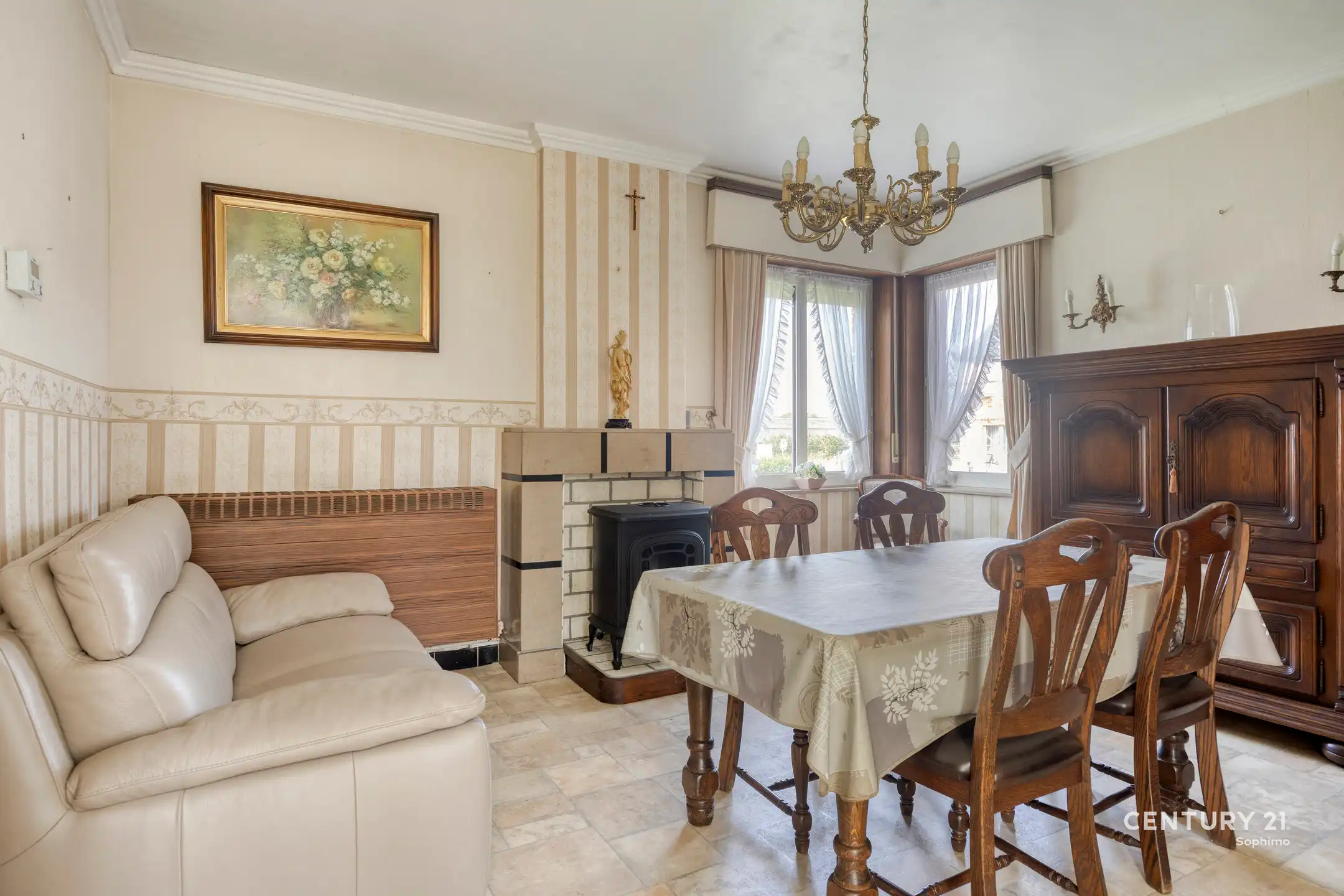 Charmante woning met 3 slaapkamers en veel potentieel foto 3